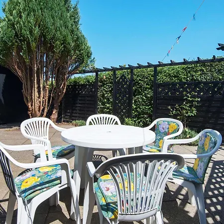 度假居 Three-bedroom Holiday In 21 *